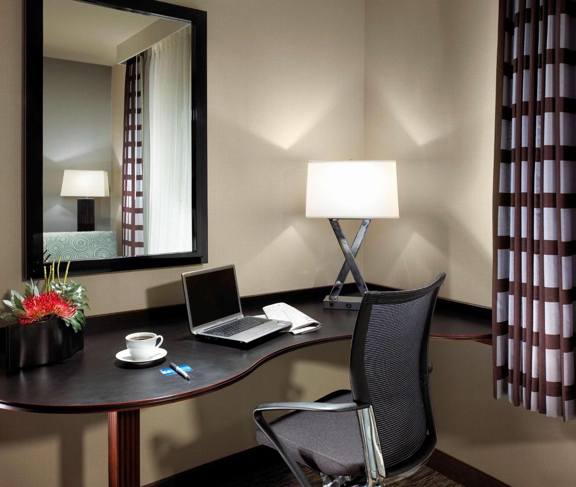 Hampton Inn San Diego Mission Valley Екстер'єр фото