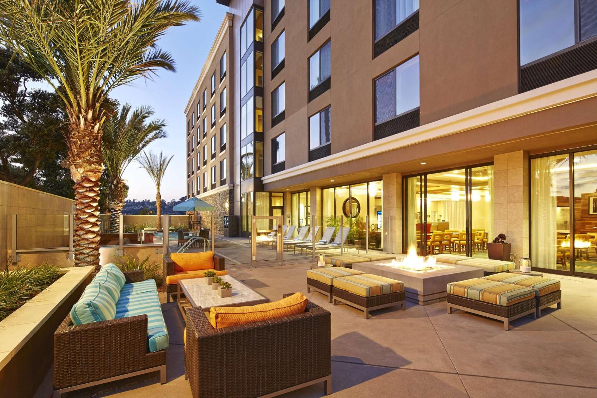 Hampton Inn San Diego Mission Valley Екстер'єр фото